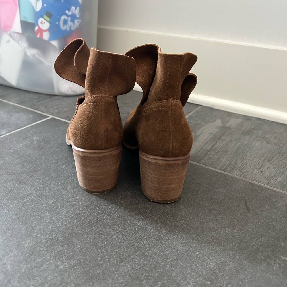BP suede ankle booties - Picture 2 of 5